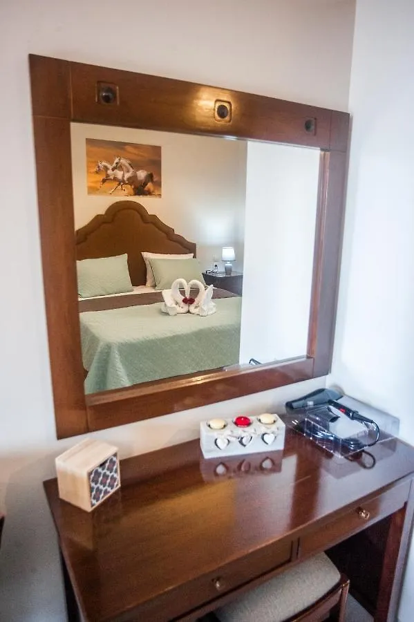 Ta Didymakia Apartments. Αργοστόλι 0*,