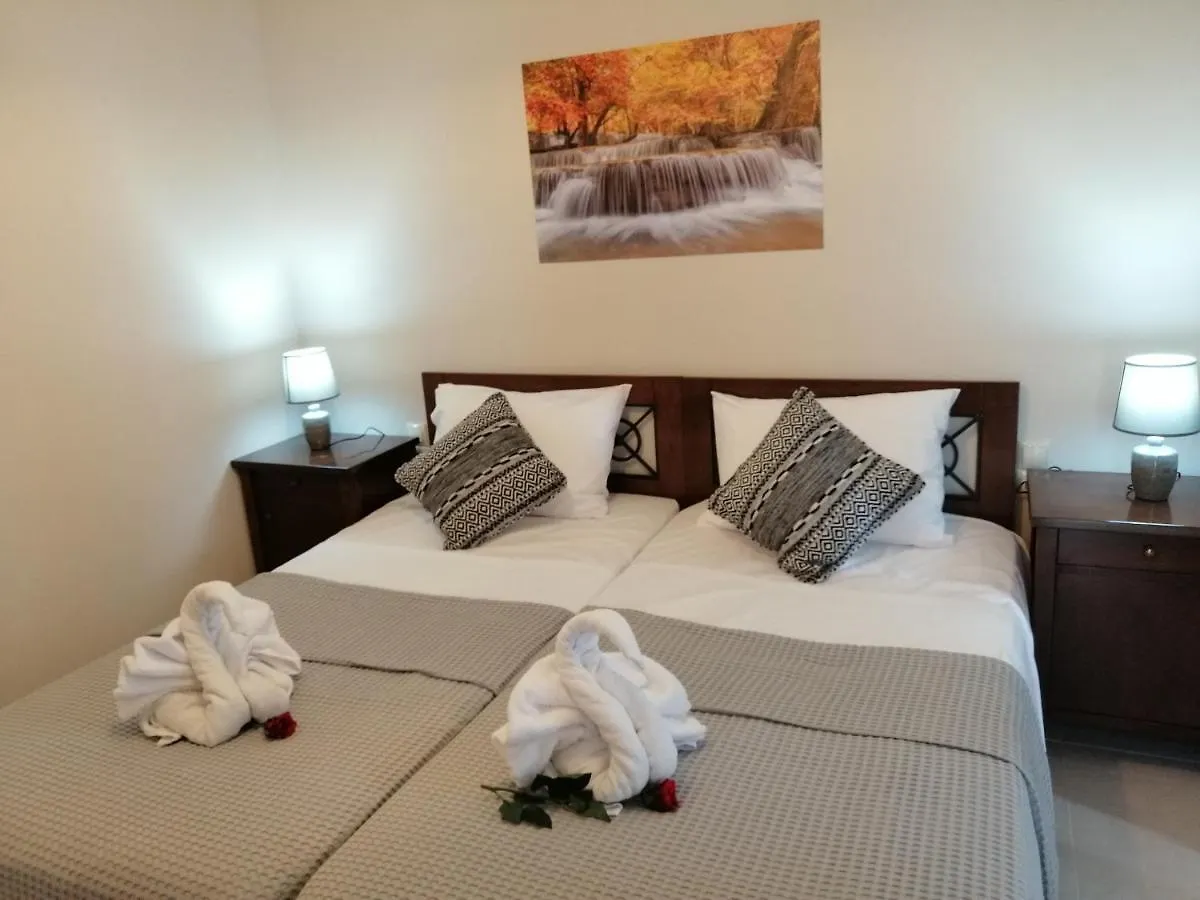 Ta Didymakia Apartments. Αργοστόλι