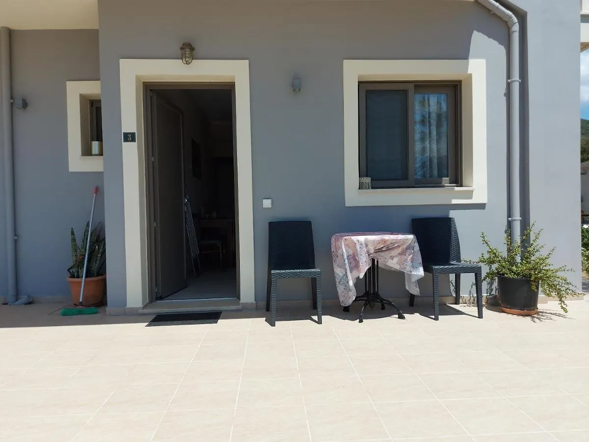 Apartamento Ta Didymakia Apartments. Argostoli  Grecia