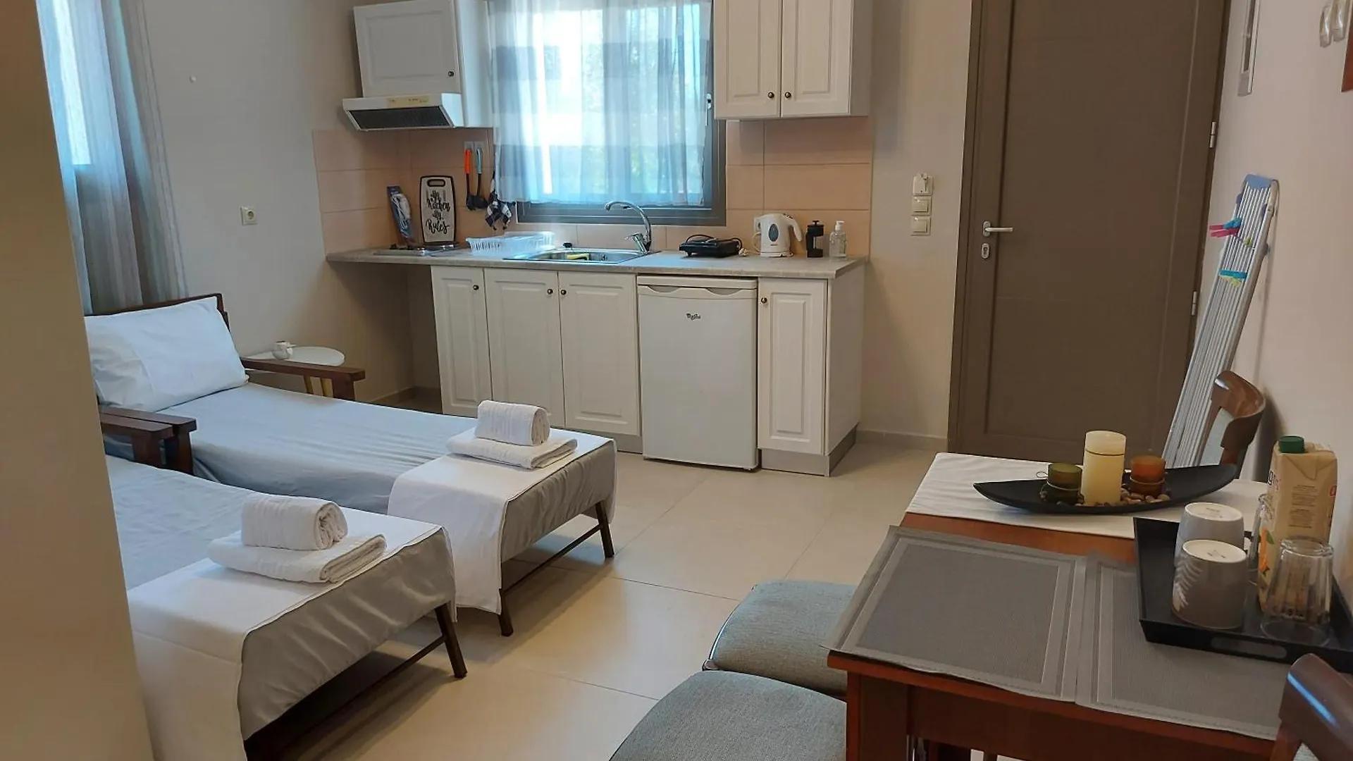 Ta Didymakia Apartments. Argostoli